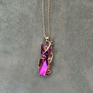 Holographic crystal pendant necklace